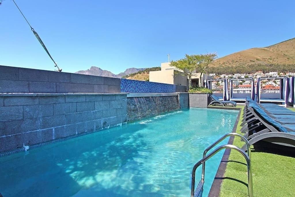 Cape Royale I Whosting Cape Town Exterior photo