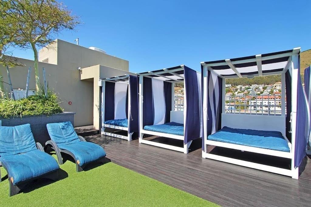 Cape Royale I Whosting Cape Town Exterior photo