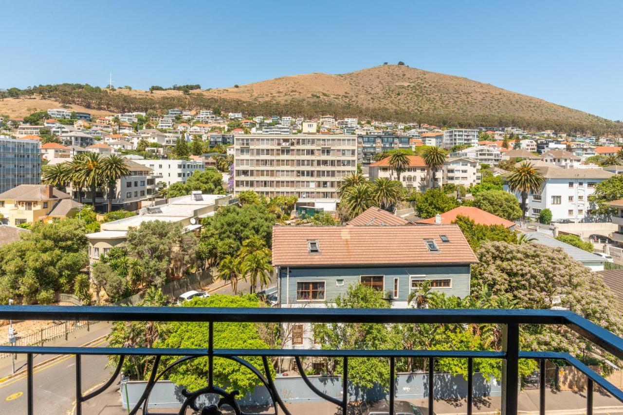 Cape Royale I Whosting Cape Town Exterior photo