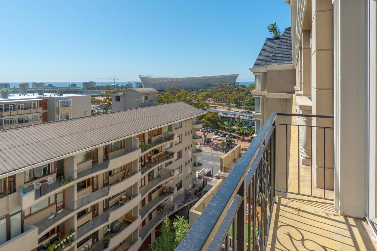 Cape Royale I Whosting Cape Town Exterior photo